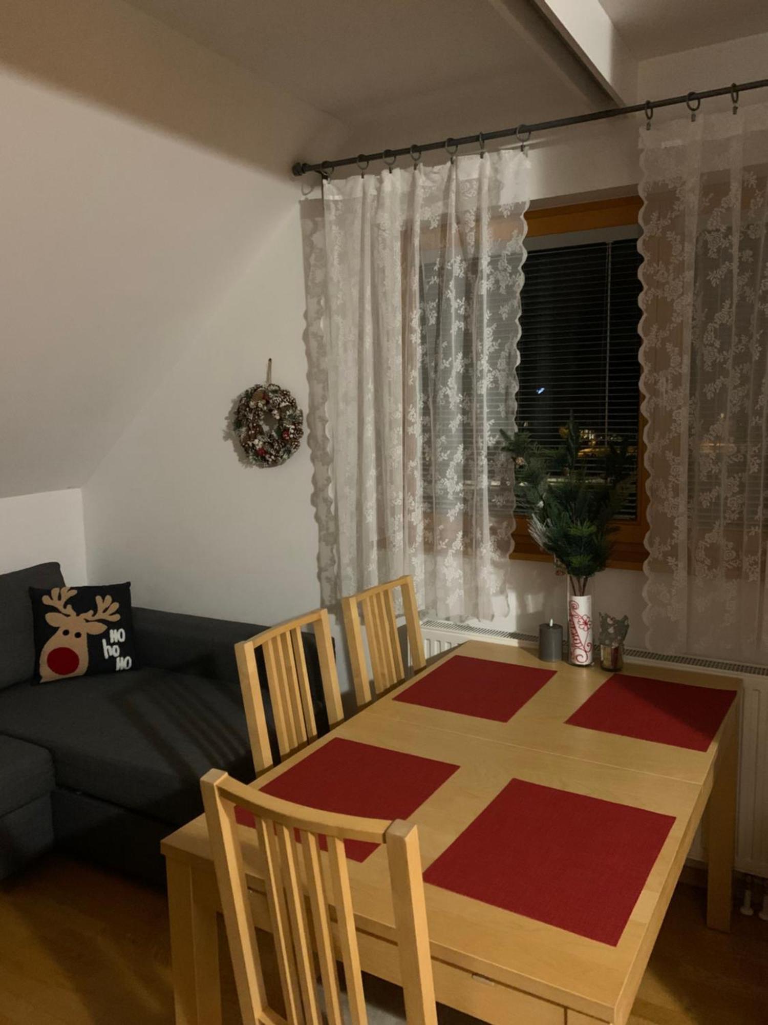 Yellow Apartma Kranjska Gora Apartment Ngoại thất bức ảnh
