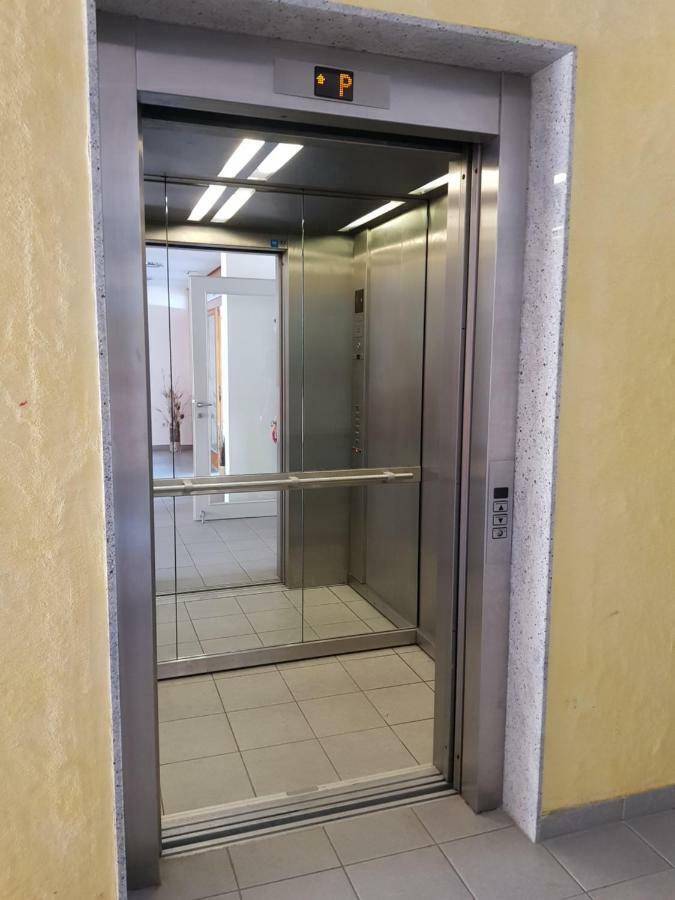 Yellow Apartma Kranjska Gora Apartment Ngoại thất bức ảnh
