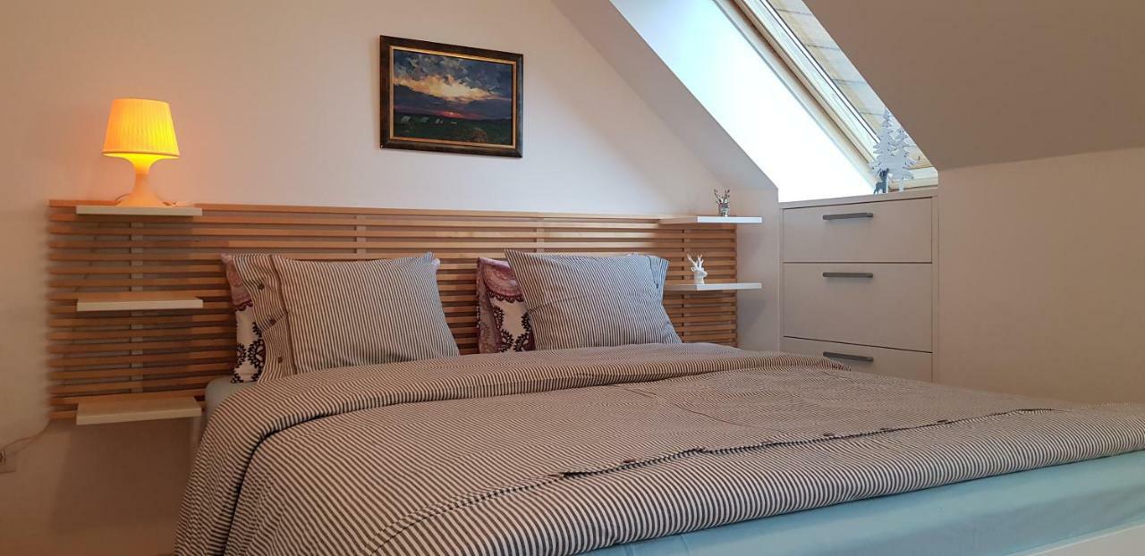 Yellow Apartma Kranjska Gora Apartment Ngoại thất bức ảnh