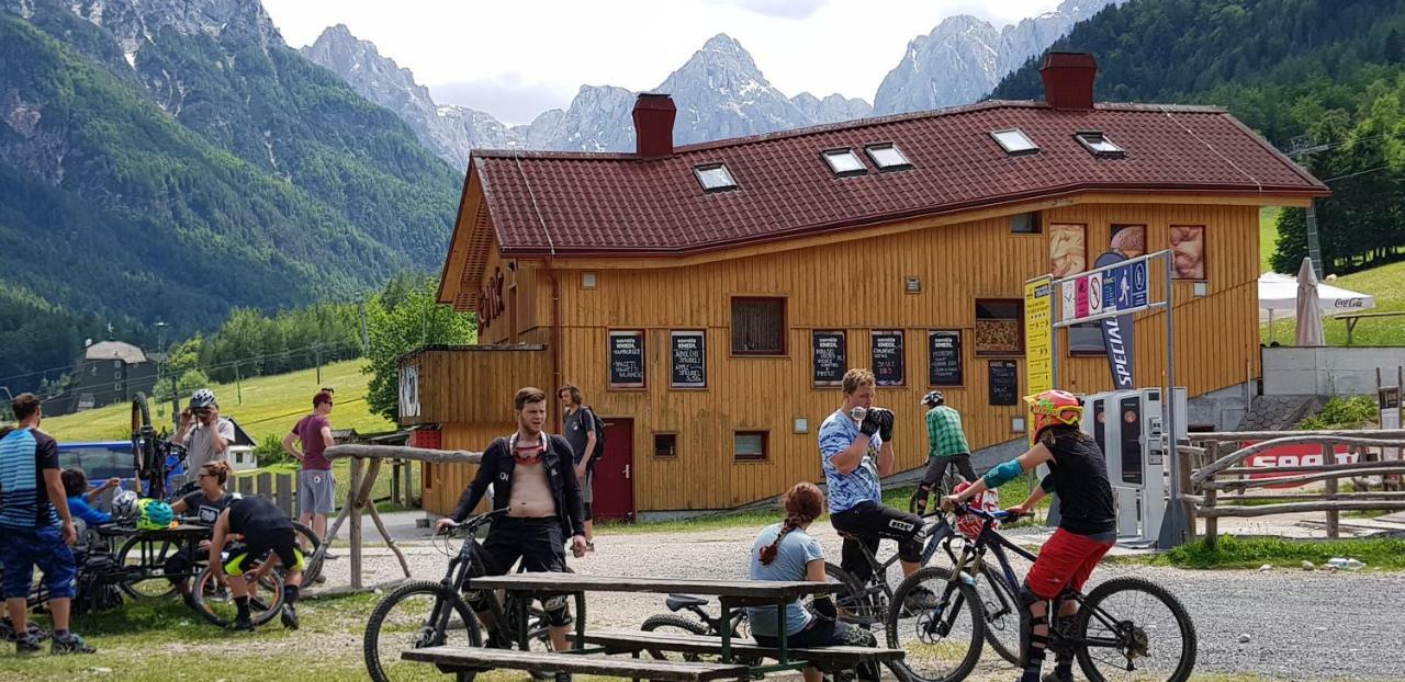 Yellow Apartma Kranjska Gora Apartment Ngoại thất bức ảnh